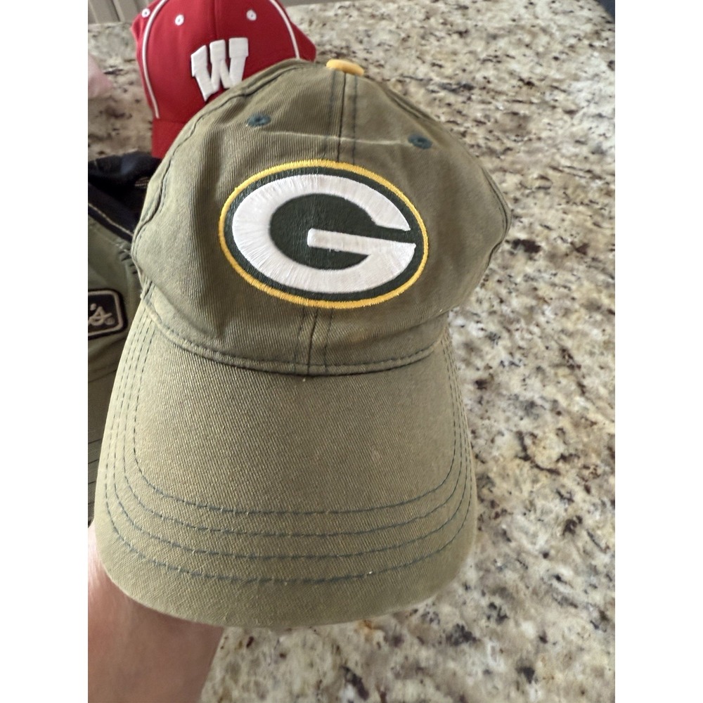 Caps   Lot Of 4. Green Bay Packers, Twins Cabela's Shamrock.‎  4581 - Picture 13 of 13